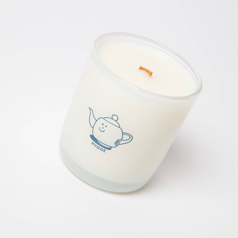 The Hygge Candle - Vanilla, Tobacco & Cedar