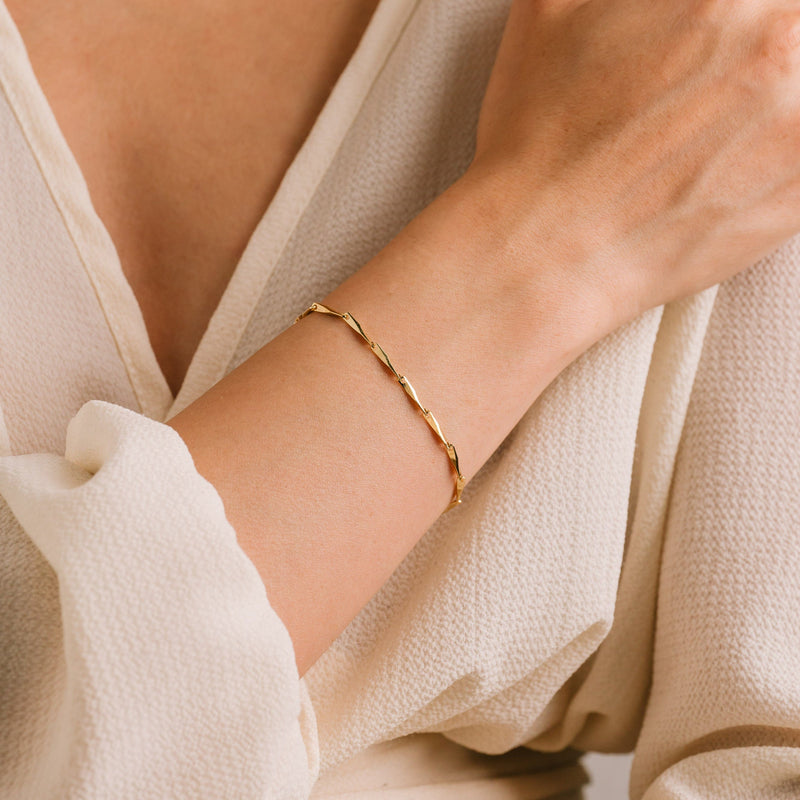 The Alanis Chain Bracelet