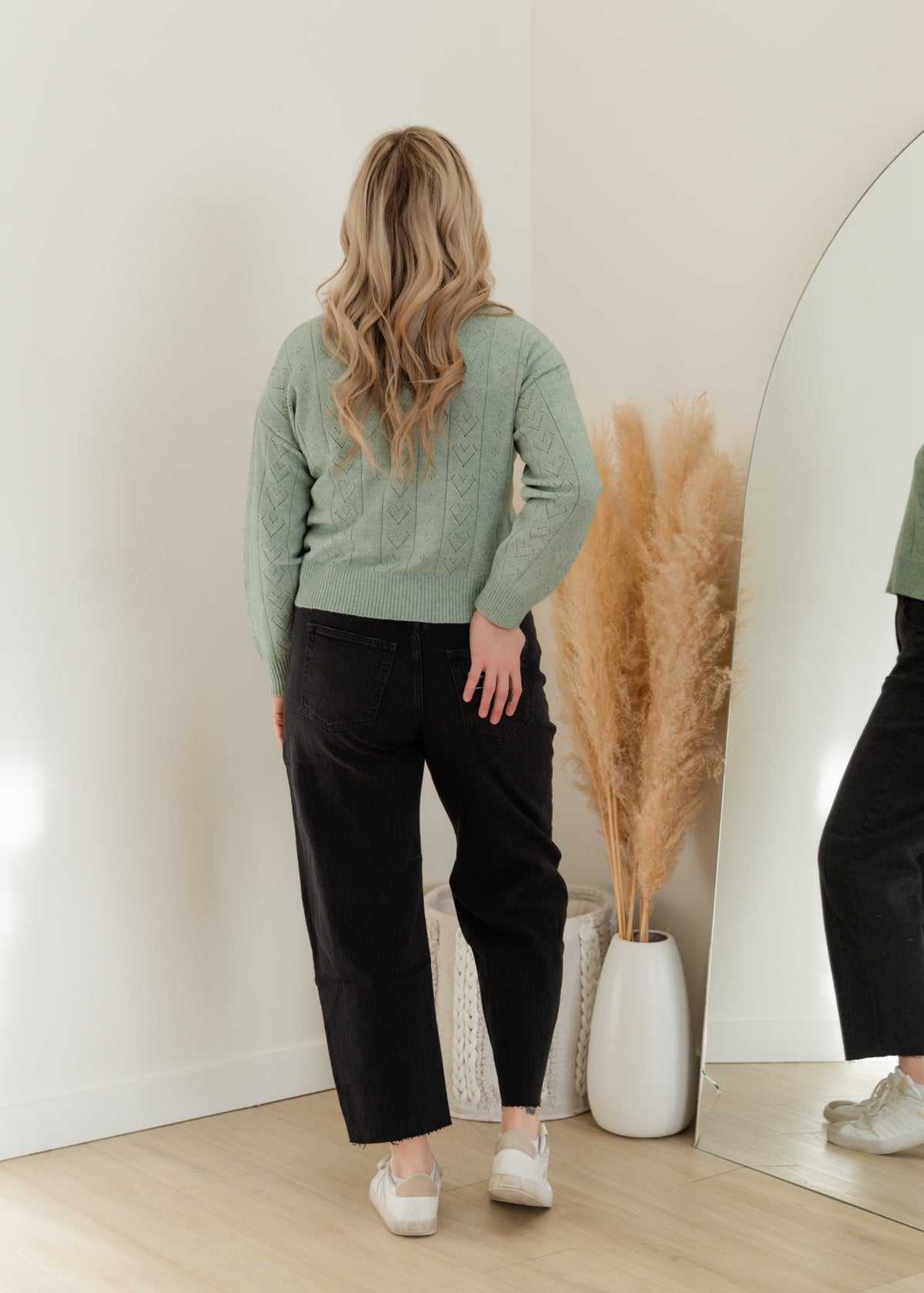 The Isa Life O-Neck Sweater