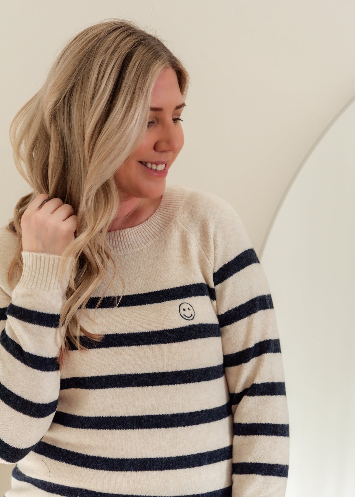 The Doffy Embroidery Pullover