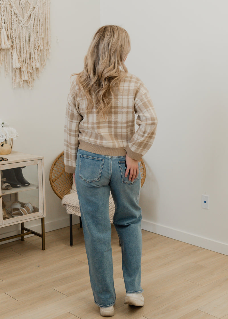 The Gold Art V-Neck Pullover