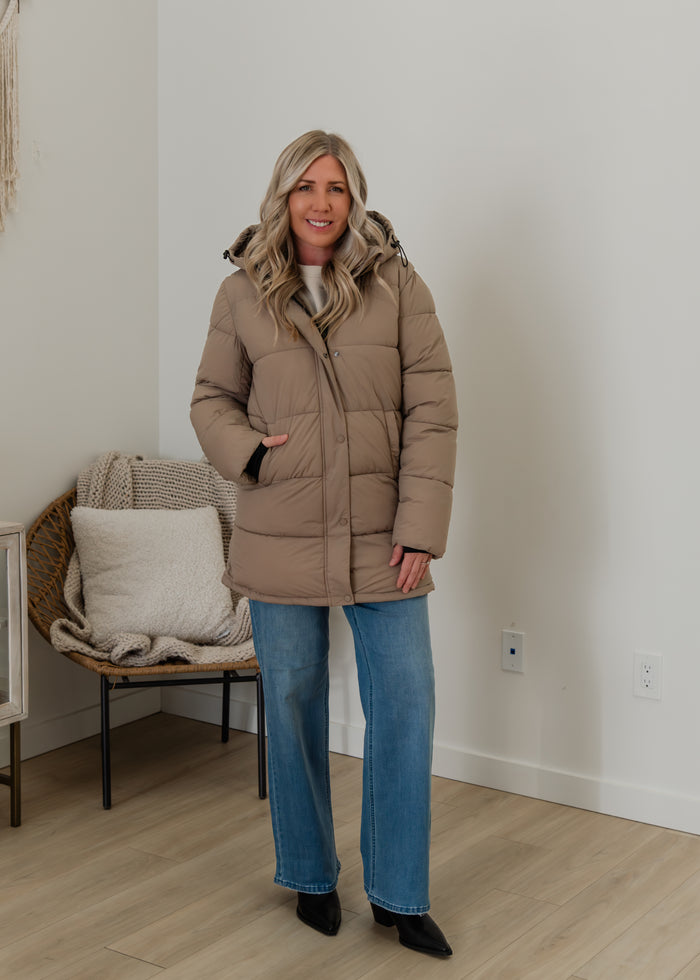 The Ann Premium Puffer Mid Length