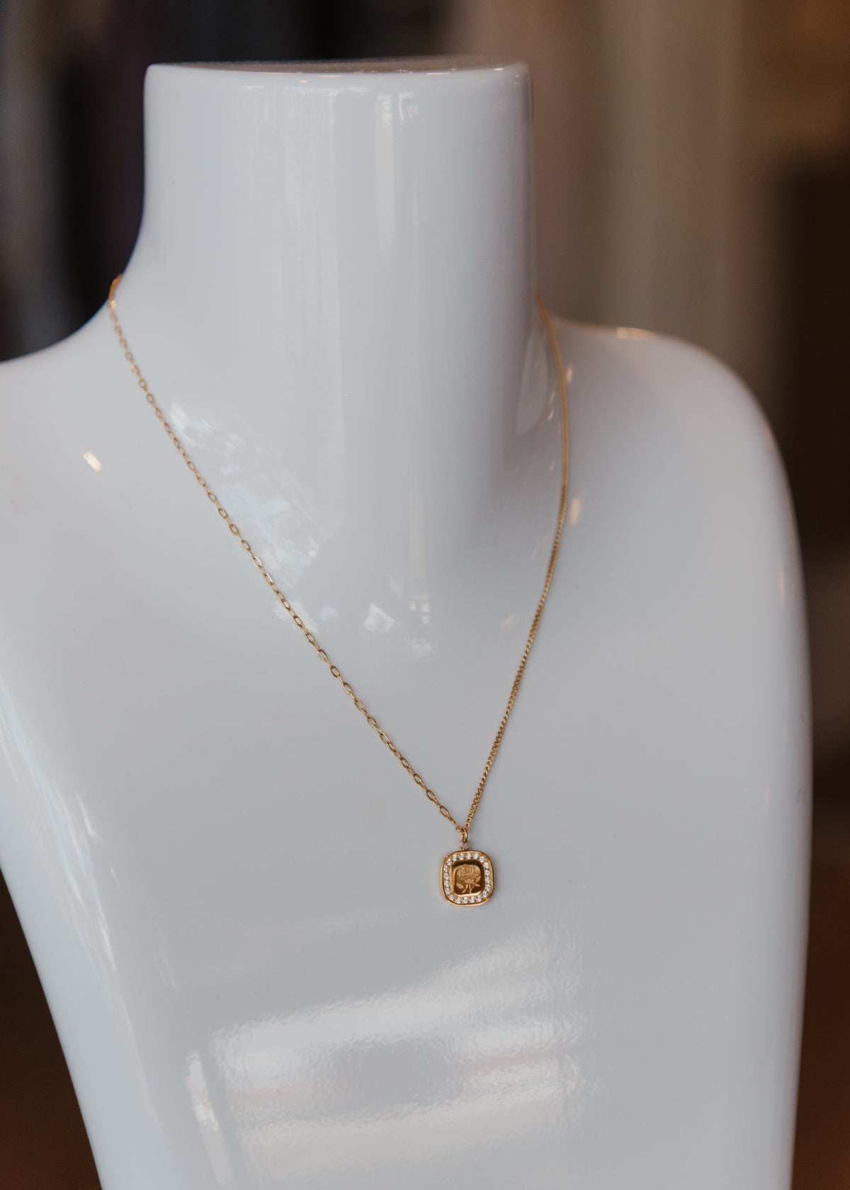 The Rose Necklace