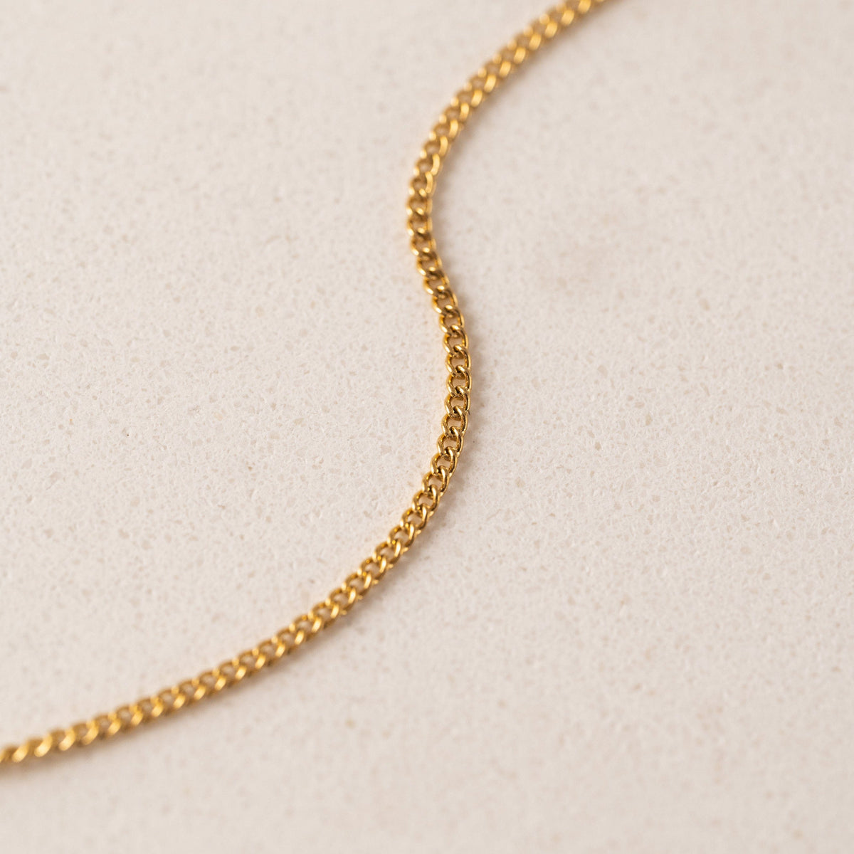 The Flutted Heart Necklace (Waterproof)