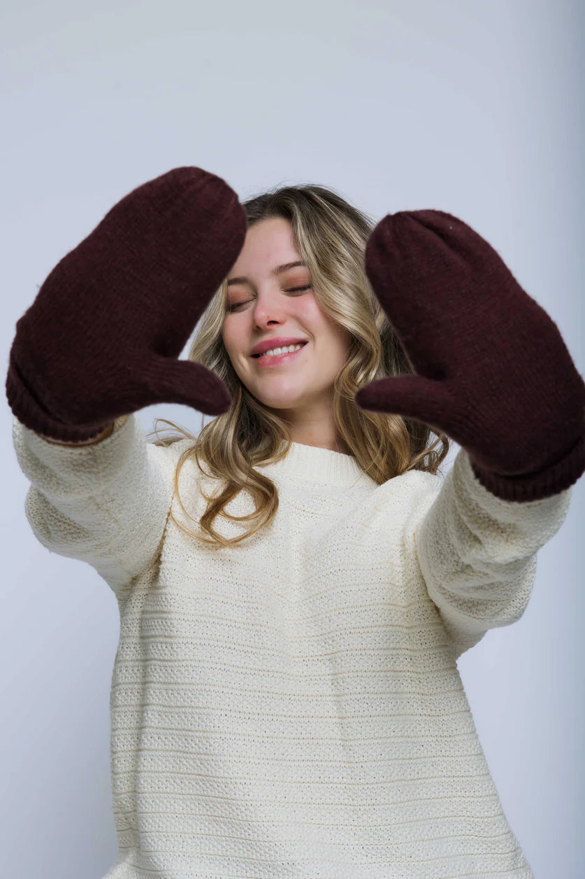 The Snowflake Lined Mitts