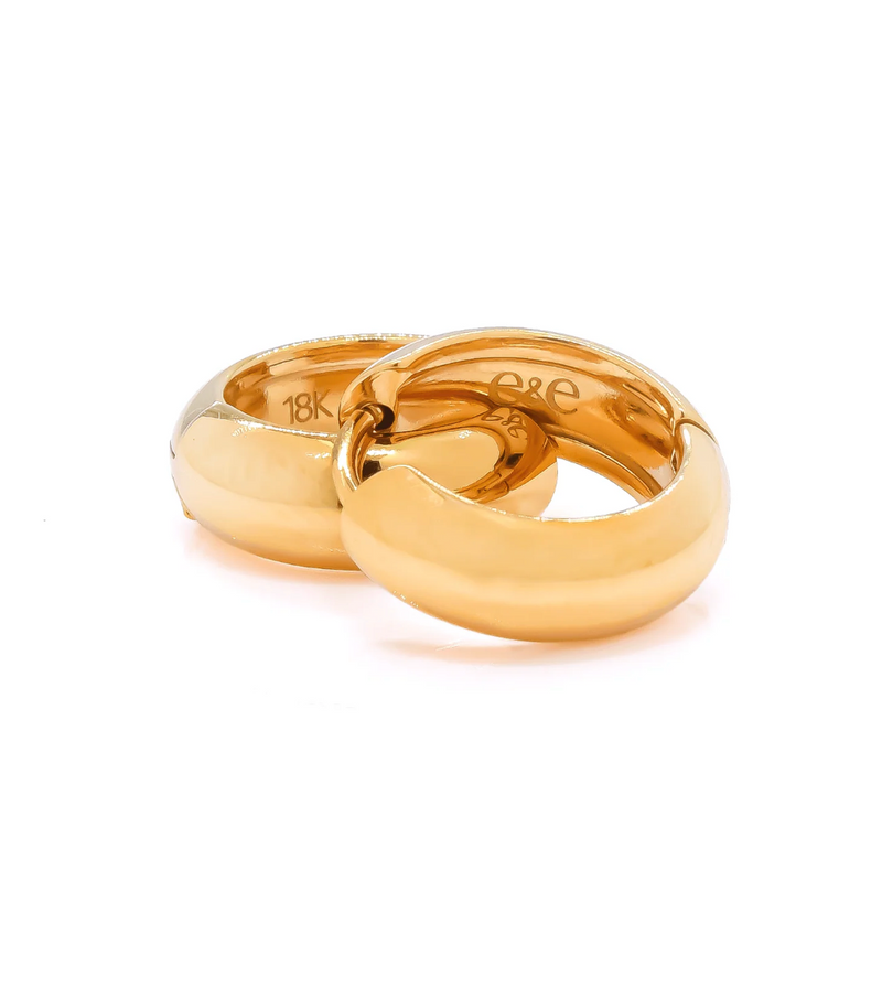 The Ćupella Huggie Hoops