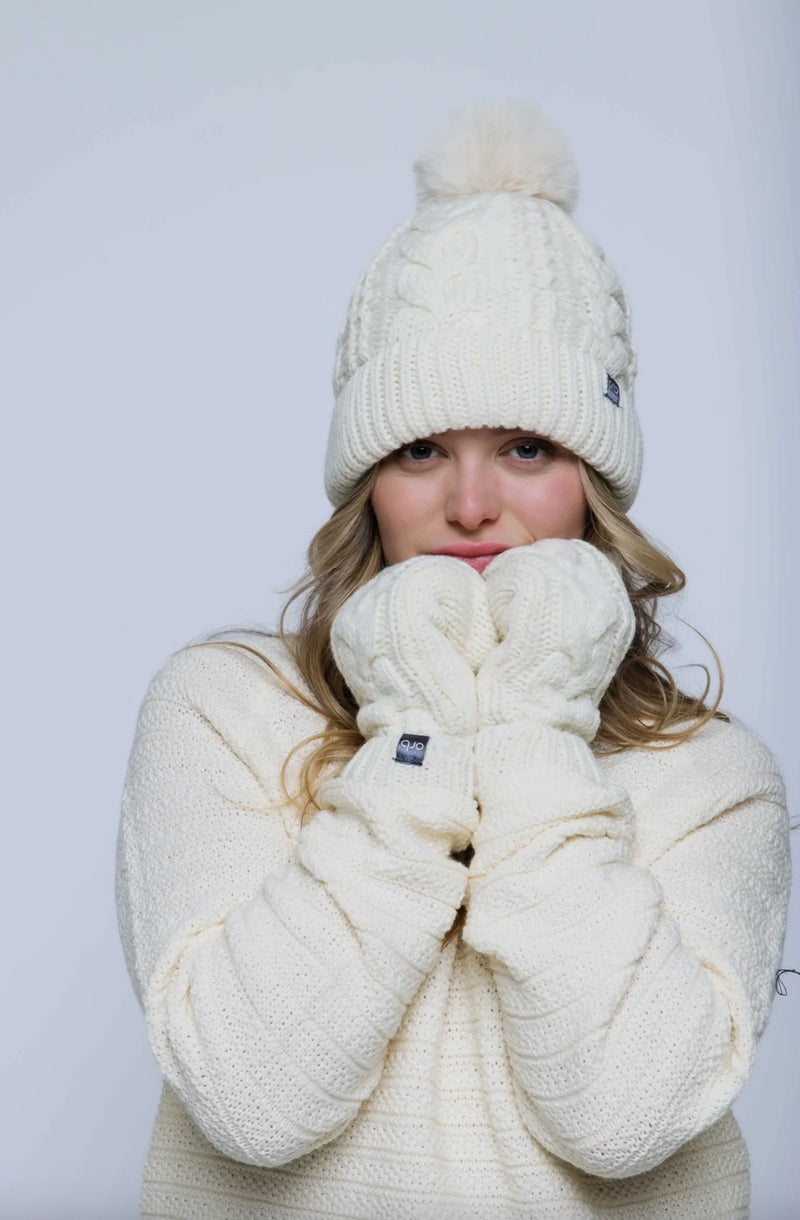 The Marshmallow Cable Lined Mitts