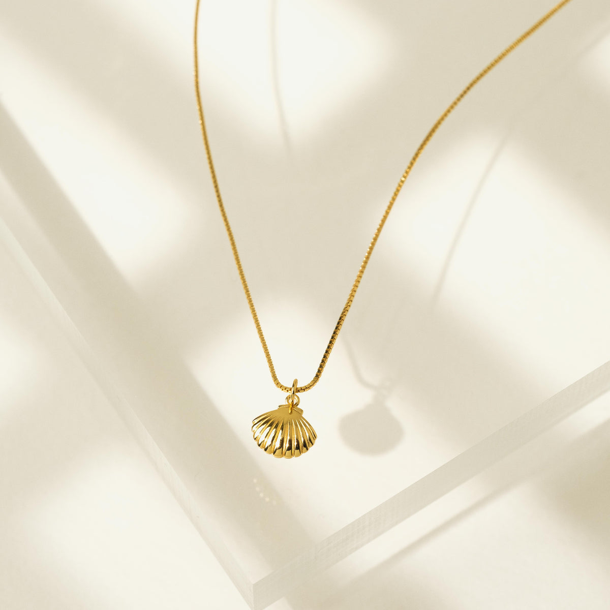 The Shell Charm Necklace