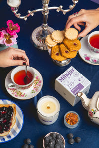 The Blueberry Tea Candle - Blueberry, Amber, Vanilla