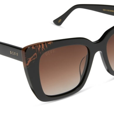 The DIFF Lizzy Sunglasses